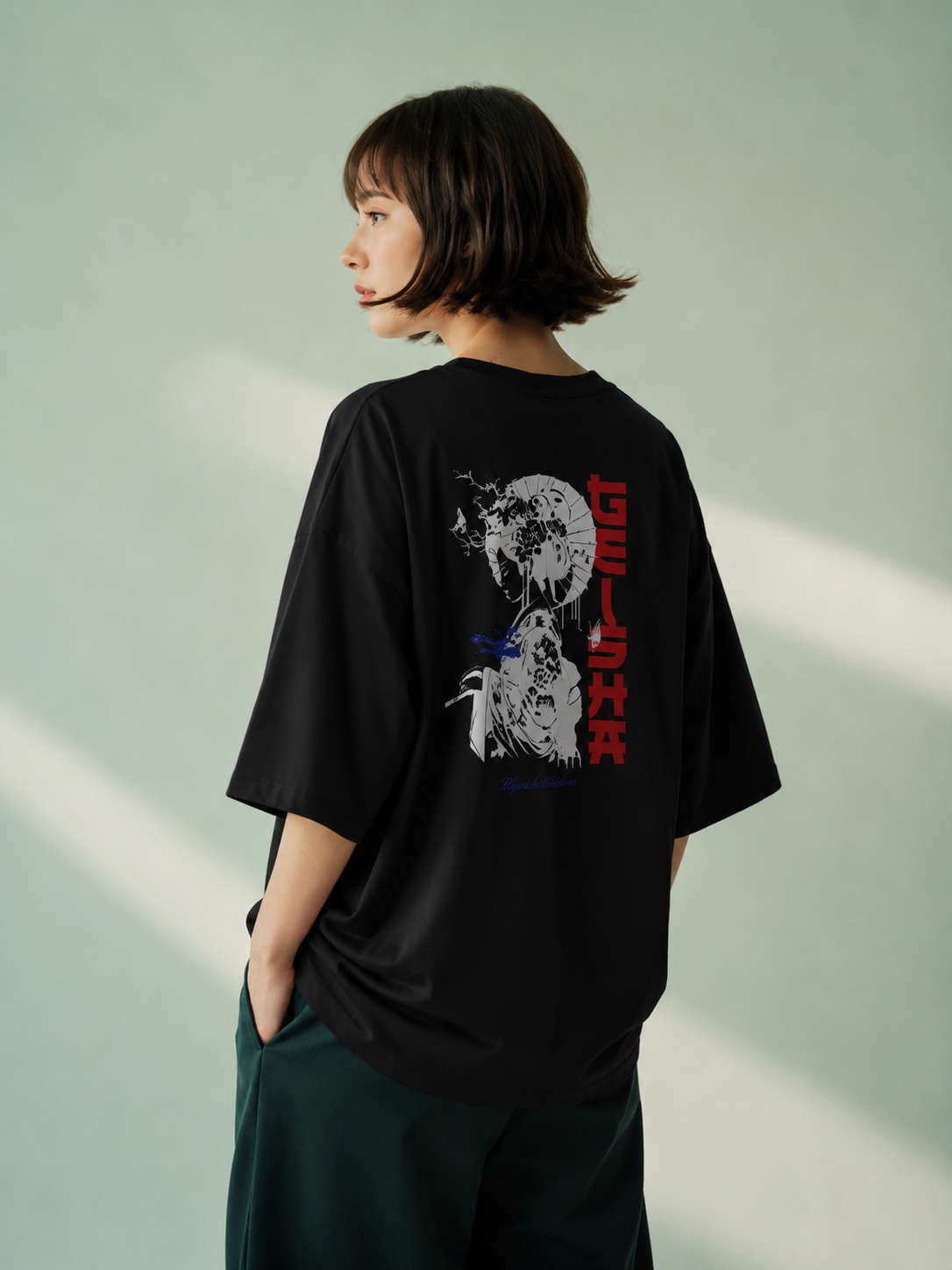 Geisha Spirit - Black Oversized Tee